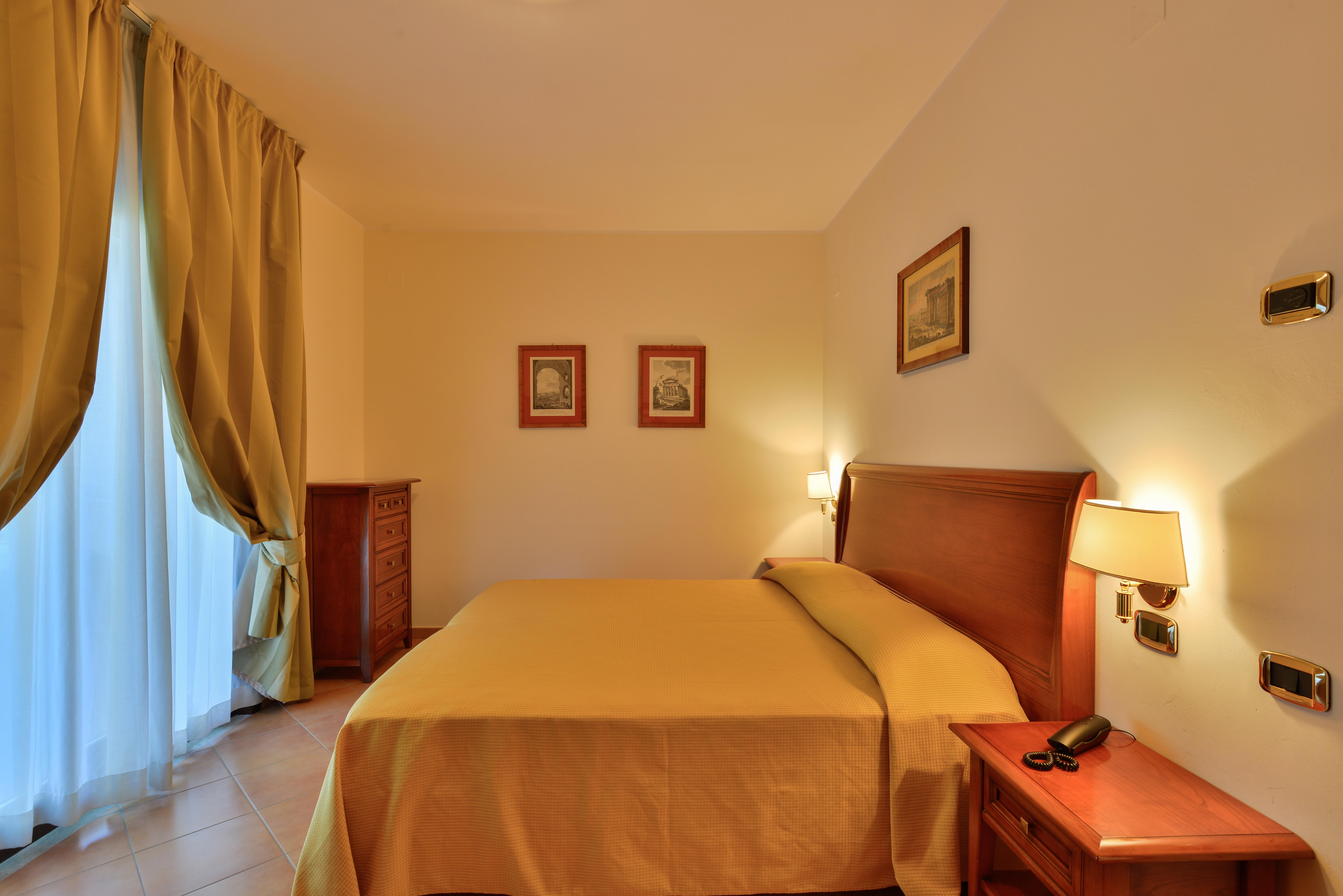 פסטום Minerva Resort Hotel מראה חיצוני תמונה