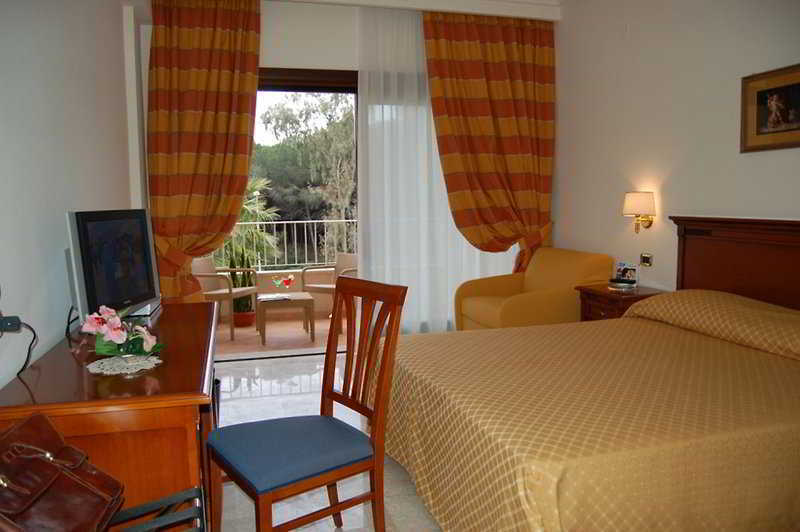 פסטום Minerva Resort Hotel מראה חיצוני תמונה