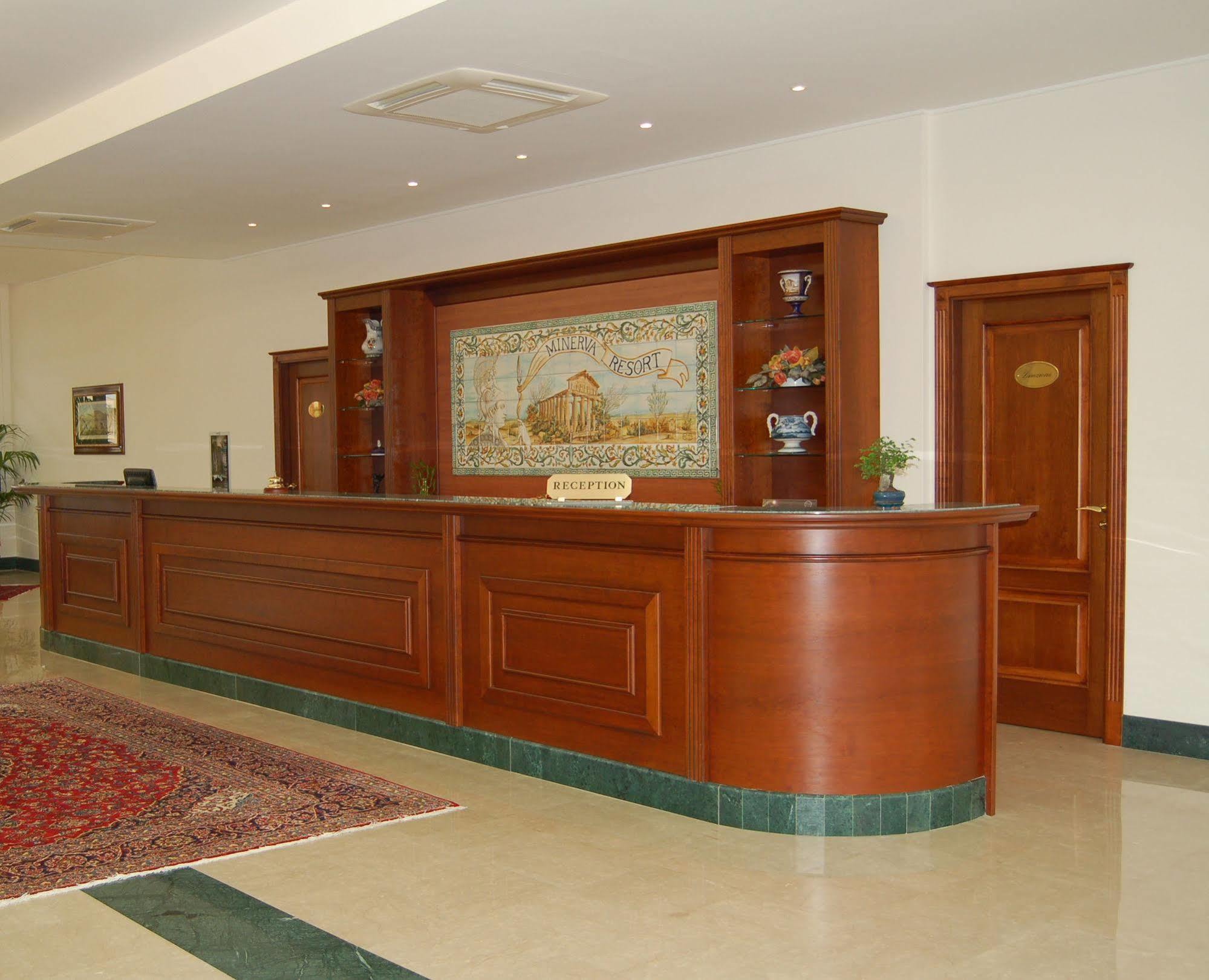 פסטום Minerva Resort Hotel מראה חיצוני תמונה